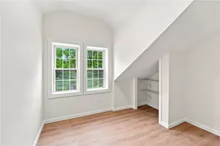 2 Border St, West Warwick, RI 02893 - Photo 28