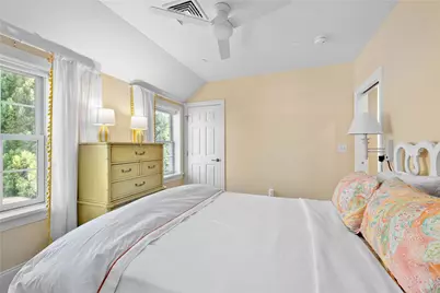 342 Boulevard Boulevard, Middletown, RI 02842 - Photo 10