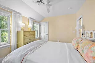 342 Blvd Blvd, Middletown, RI 02842 - Photo 10