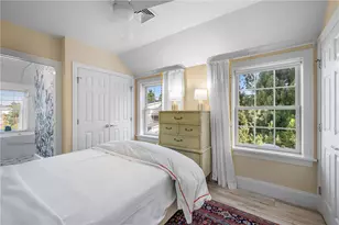 342 Blvd Blvd, Middletown, RI 02842 - Photo 12