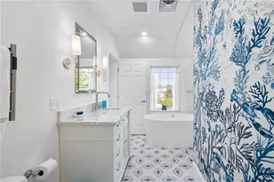 342 Blvd Blvd, Middletown, RI 02842 - Photo 12