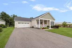 156 Driver Ln, South Kingstown, RI 02879 - Photo 2