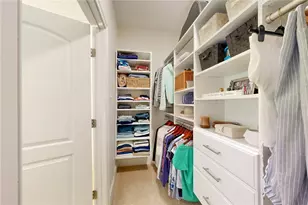 1404 S County Trl, East Greenwich, RI 02818 - Photo 20