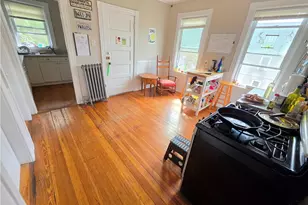 45 Carrington Ave, Providence, RI 02906 - Photo 10