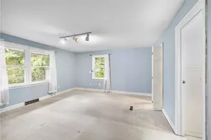 2157 Middle Rd, East Greenwich, RI 02818 - Photo 10