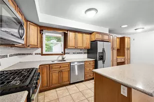2157 Middle Rd, East Greenwich, RI 02818 - Photo 8