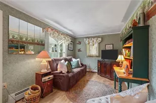 4 Melbourne Dr, Narragansett, RI 02882 - Photo 14