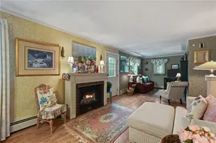4 Melbourne Dr, Narragansett, RI 02882 - Photo 12