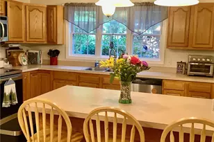 163 Lake Washington Dr, Glocester, RI 02814 - Photo 4