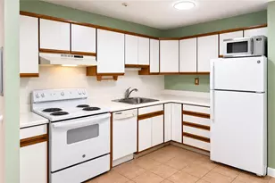 728 Beverage Hill Ave, Pawtucket, RI 02861 - Photo 2