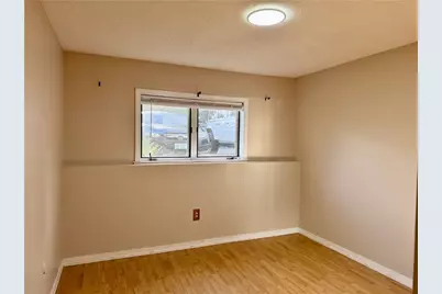 728 Beverage Hill Avenue #8, Pawtucket, RI 02861 - Photo 4