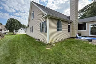 31 Butterfly Dr, Westerly, RI 02891 - Photo 2