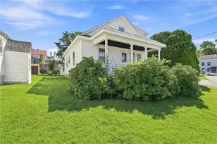 7 Old Whipple St, Cumberland, RI 02864 - Photo 2