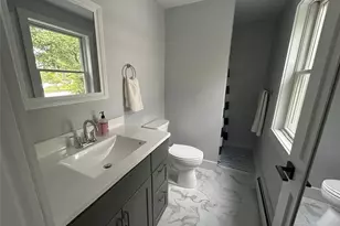 543 Park Ave, Portsmouth, RI 02871 - Photo 16