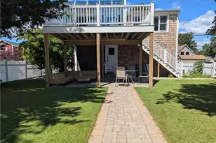 543 Park Ave, Portsmouth, RI 02871 - Photo 2