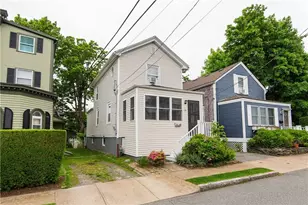 18 Almy St, Newport, RI 02840 - Photo 2