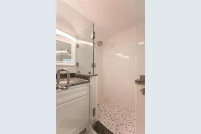 72 Thames Street #2, Bristol, RI 02809 - Photo 18