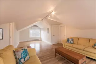 72 Thames St, Bristol, RI 02809 - Photo 12