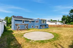 25 Stoneham St St, Cranston, RI 02920 - Photo 48