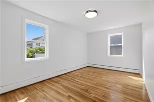 25 Stoneham St St, Cranston, RI 02920 - Photo 32