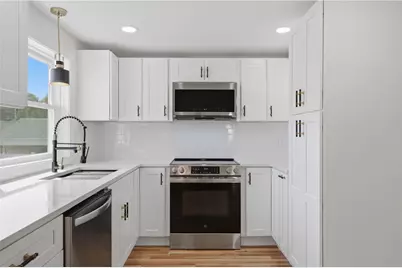 25 Stoneham St Street, Cranston, RI 02920 - Photo 18