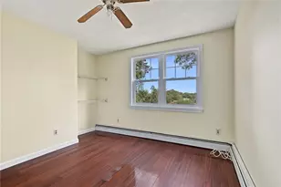 29 Stillwater Ave, Providence, RI 02908 - Photo 12