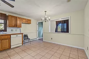 29 Stillwater Ave, Providence, RI 02908 - Photo 4