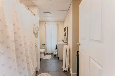 91 Laura Street, Providence, RI 02907 - Photo 22