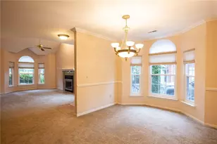 626 Smithfield Rd, North Providence, RI 02904 - Photo 6