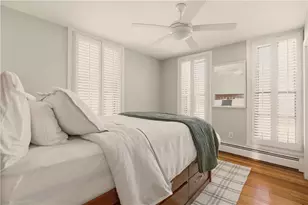 28 Kay St, Newport, RI 02840 - Photo 12