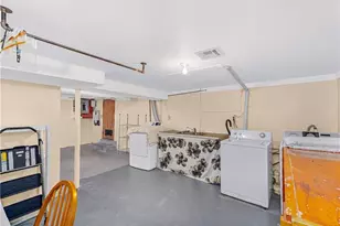 39 Bolton Ave, Providence, RI 02908 - Photo 38