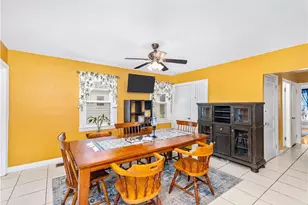 39 Bolton Ave, Providence, RI 02908 - Photo 20