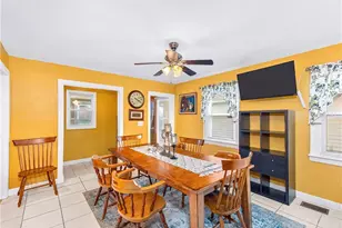 39 Bolton Ave, Providence, RI 02908 - Photo 24
