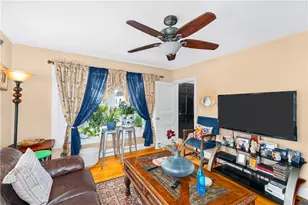 39 Bolton Ave, Providence, RI 02908 - Photo 16