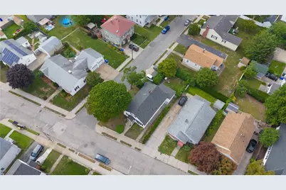 39 Bolton Avenue, Providence, RI 02908 - Photo 10