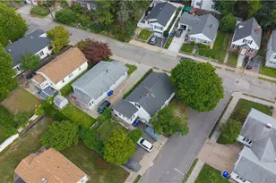 39 Bolton Ave, Providence, RI 02908 - Photo 12
