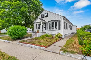 39 Bolton Ave, Providence, RI 02908 - Photo 2
