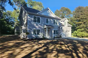 1015 E Shore Rd, Jamestown, RI 02835 - Photo 2