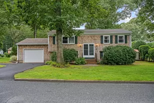 10 Bow Run, Narragansett, RI 02874 - Photo 1