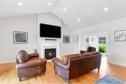 1341 Central Avenue, Johnston, RI 02919 - Photo 8