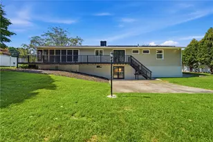 27 W River Pkwy, North Providence, RI 02904 - Photo 32