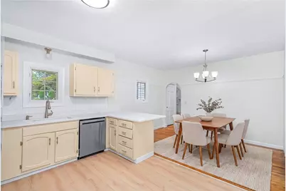 110 Ausdale Road, Cranston, RI 02910 - Photo 14
