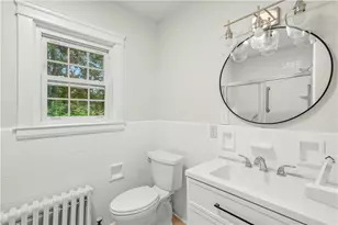 110 Ausdale Rd, Cranston, RI 02910 - Photo 20