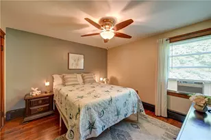 222 Peckham Ave, Middletown, RI 02842 - Photo 24