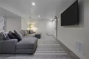 66 Christopher St, Providence, RI 02904 - Photo 12