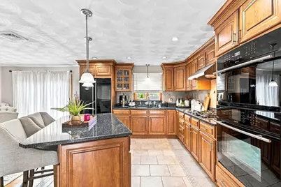 5 Kent Avenue, East Providence, RI 02914 - Photo 18