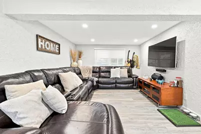 5 Kent Avenue, East Providence, RI 02914 - Photo 34