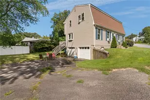 73 Harrison St, Cumberland, RI 02864 - Photo 32