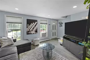 73 Harrison St, Cumberland, RI 02864 - Photo 4