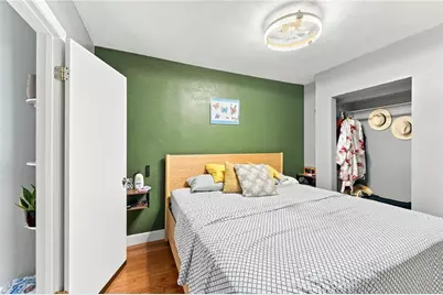 353 Smithfield Avenue, Pawtucket, RI 02860 - Photo 12